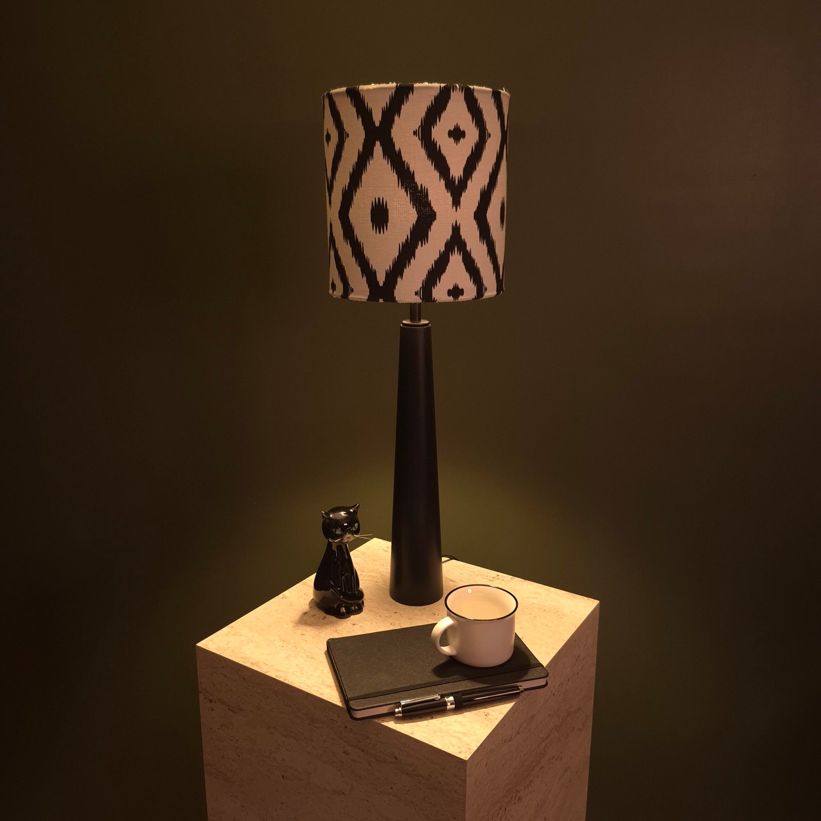 Siyah Geometrik Desen Midnight Ikat - Görsel 2
